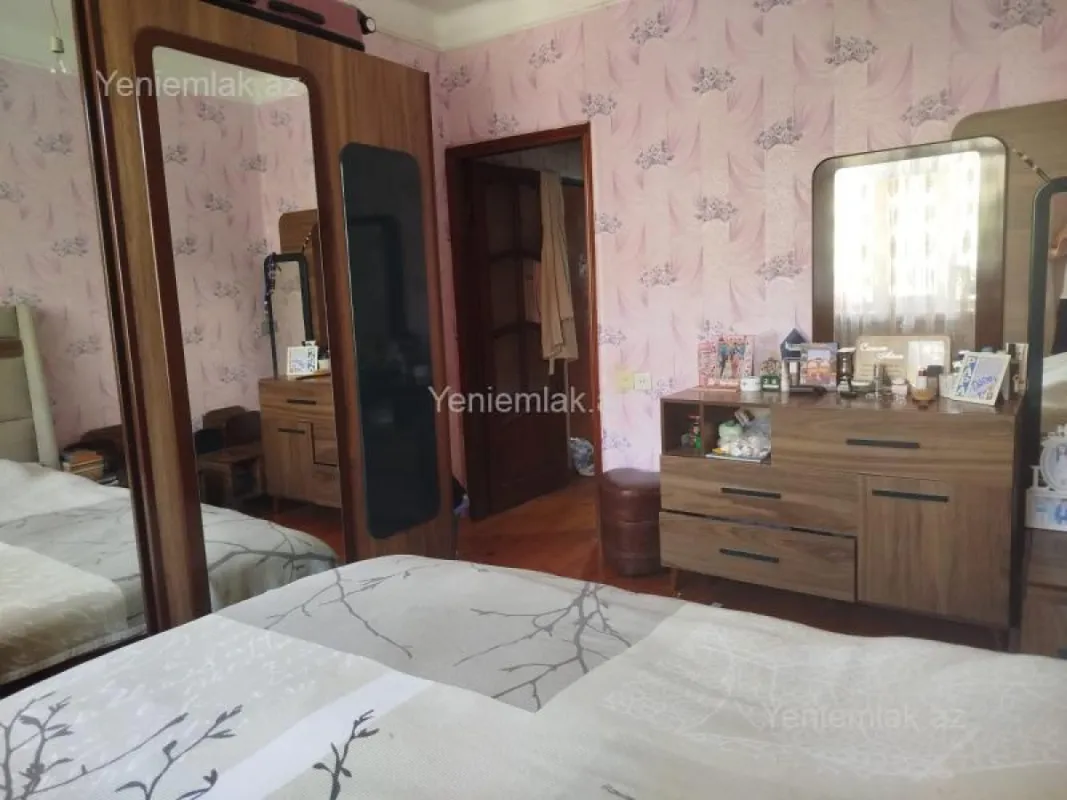 Satılır 3 otaqlı köhnə tikili 65 m²