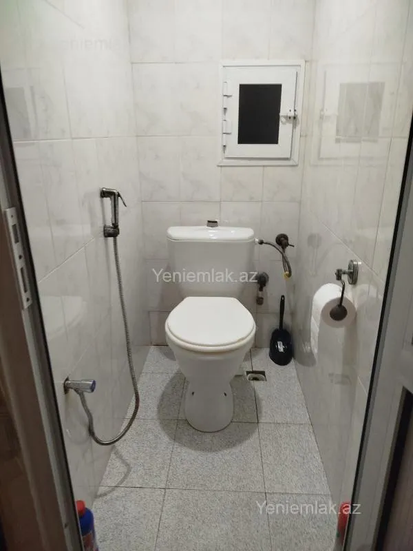 Satılır 3 otaqlı köhnə tikili 65 m²