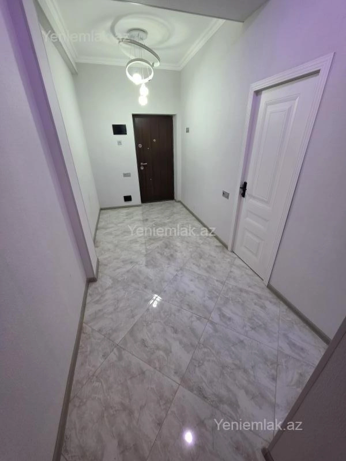 Satılır 2 otaqlı yeni tikili 61.5 m²