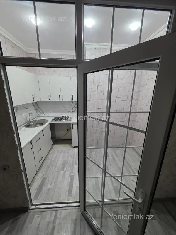 Satılır 2 otaqlı yeni tikili 61.5 m²