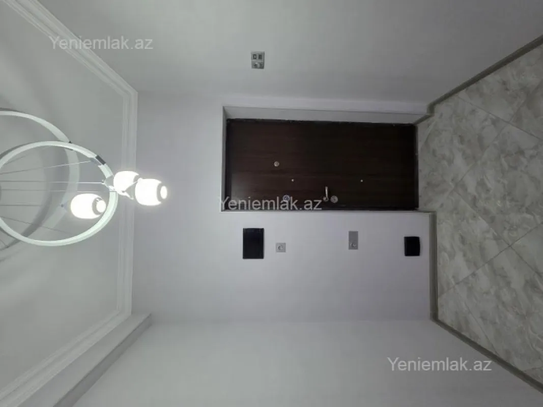 Satılır 2 otaqlı yeni tikili 61.5 m²