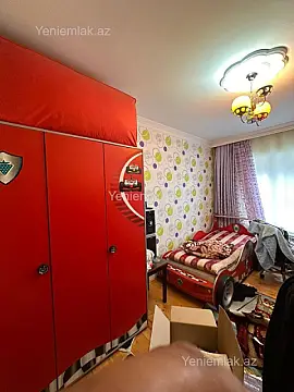 Satılır 4 otaqlı köhnə tikili 95 m²