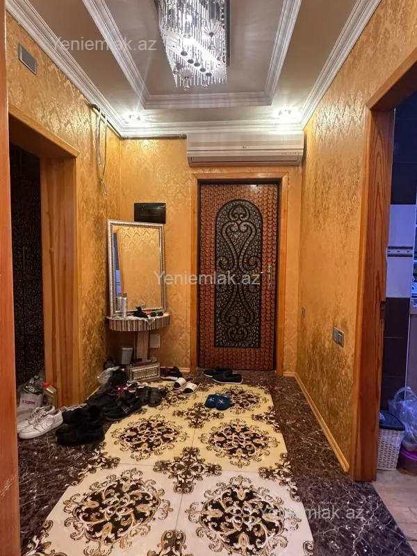 Satılır 4 otaqlı köhnə tikili 95 m²