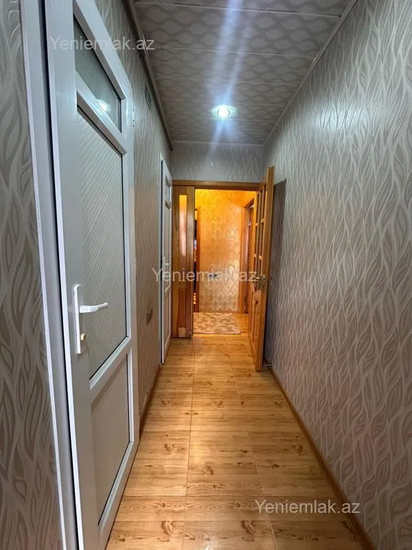 Satılır 4 otaqlı köhnə tikili 95 m²