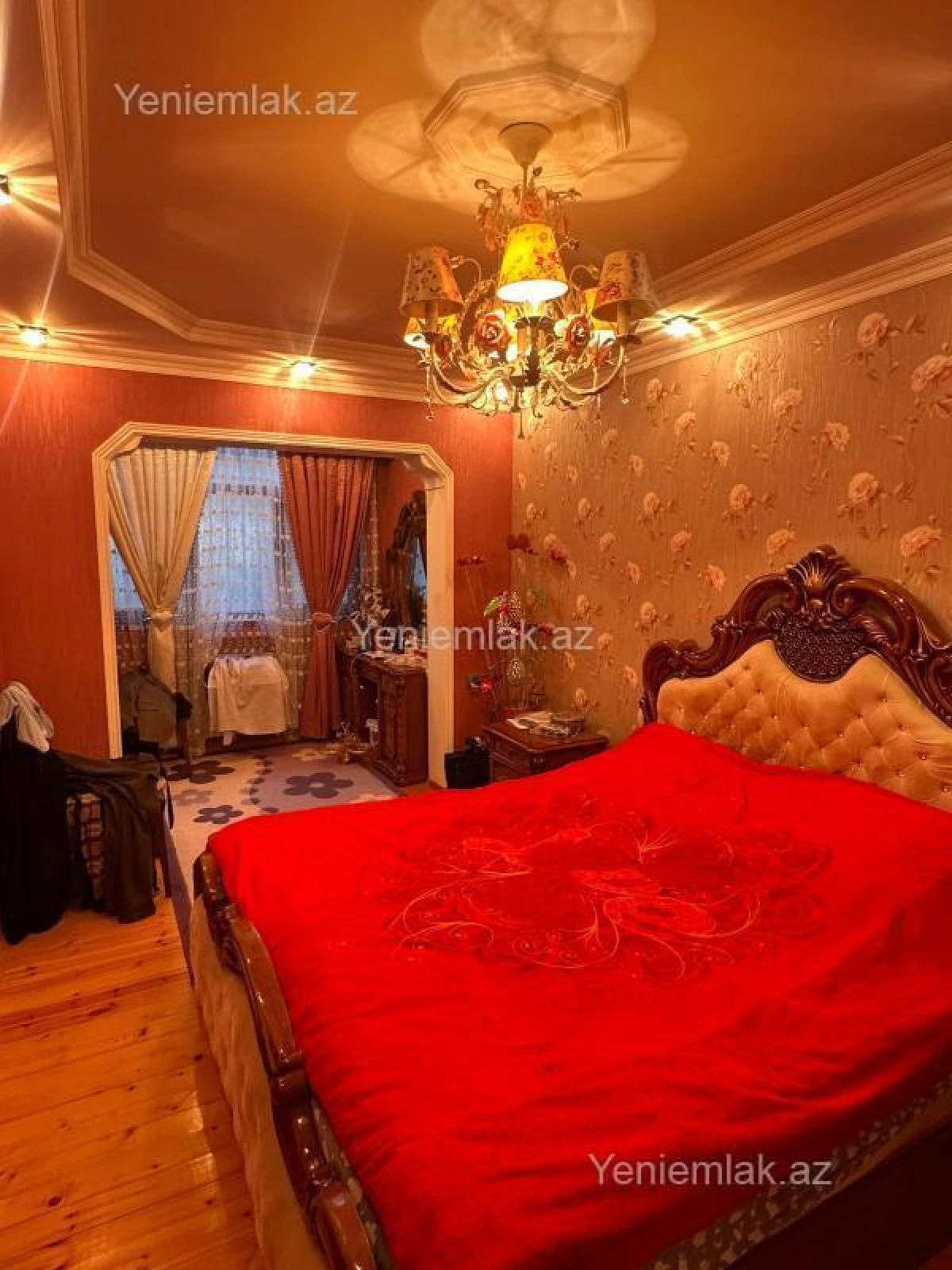 Satılır 4 otaqlı köhnə tikili 95 m²