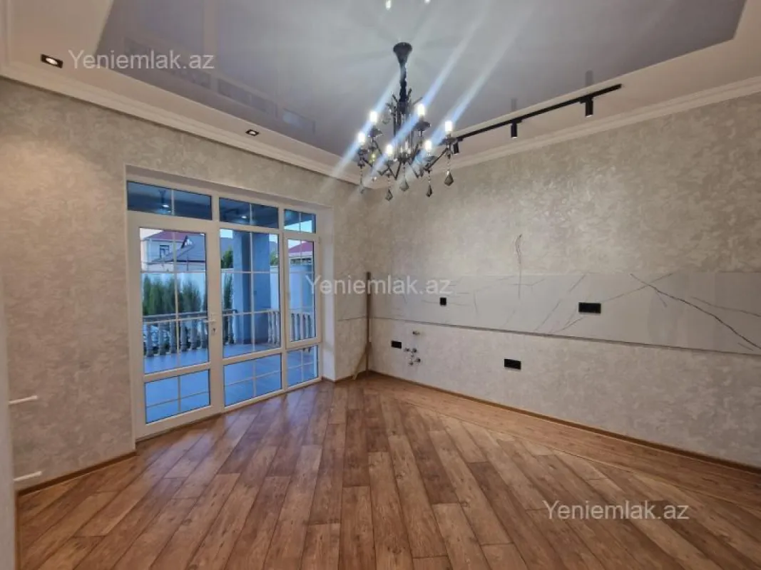Satılır 4 otaqlı həyət evi 145 m²