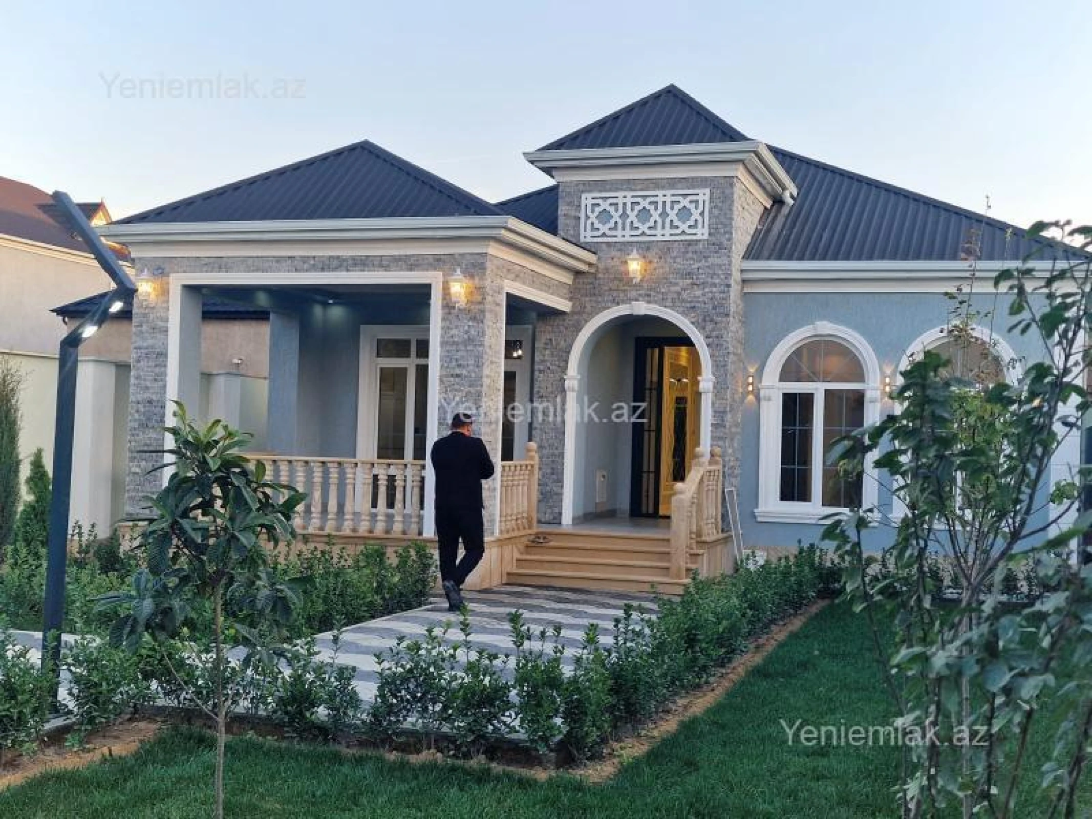 Satılır 4 otaqlı həyət evi 145 m²