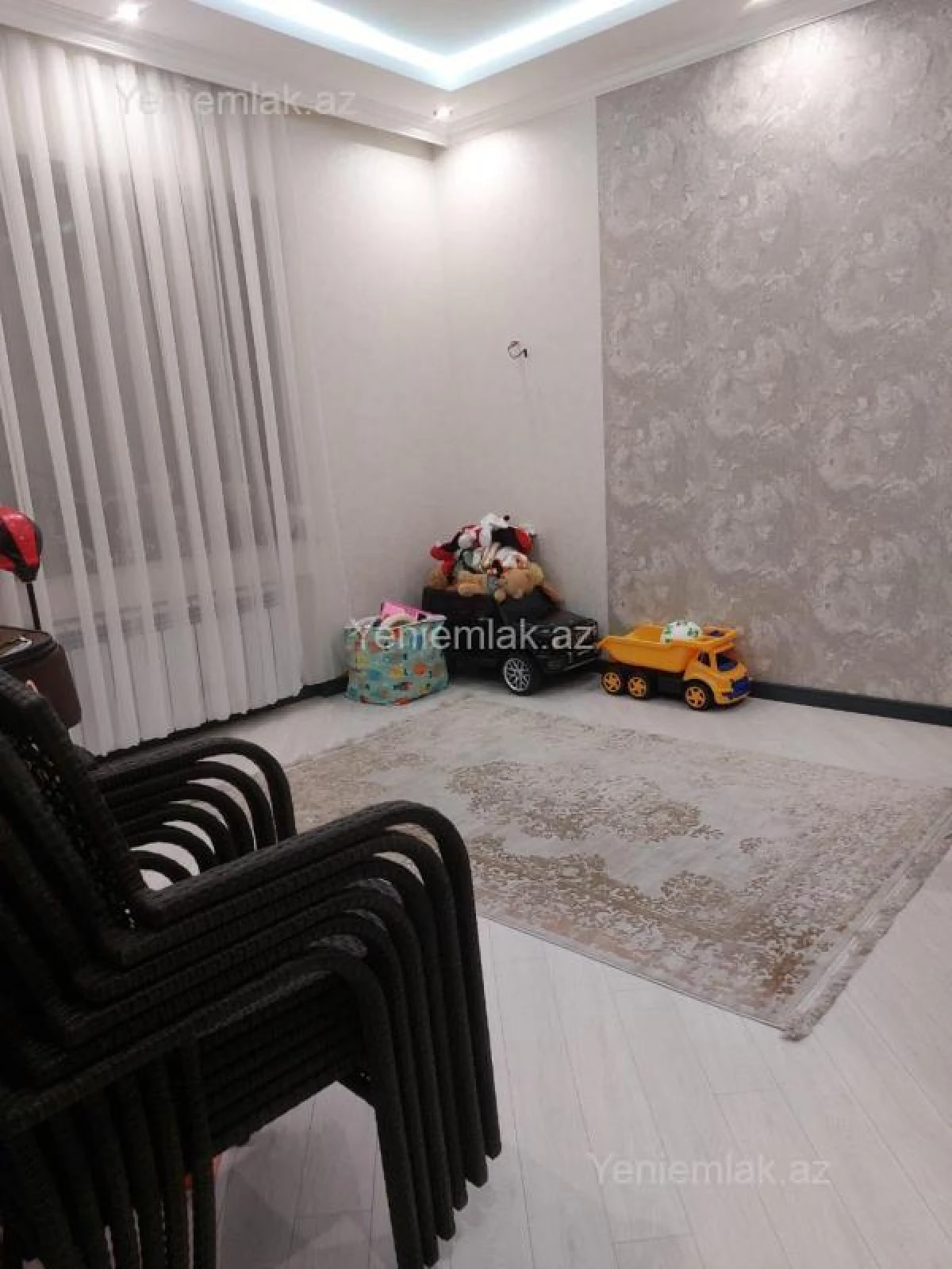 Satılır 4 otaqlı həyət evi 148 m²