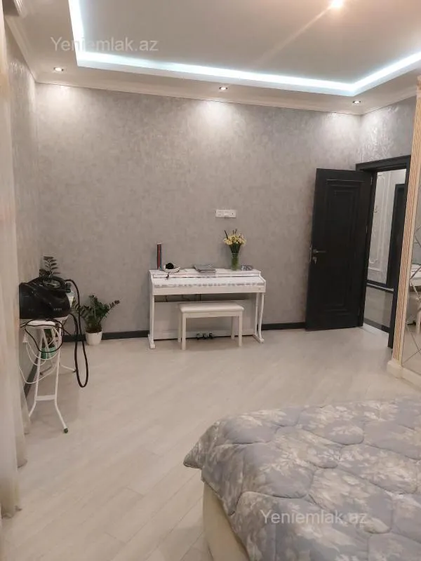 Satılır 4 otaqlı həyət evi 148 m²
