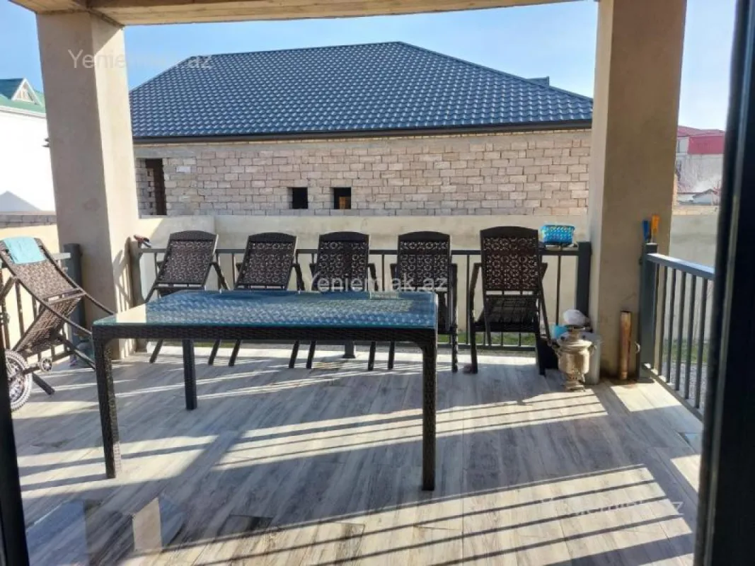 Satılır 4 otaqlı həyət evi 148 m²