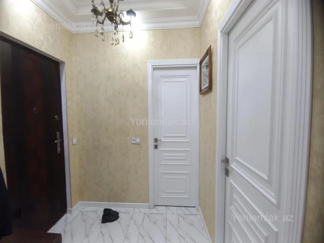 Satılır 4 otaqlı köhnə tikili 86 m²