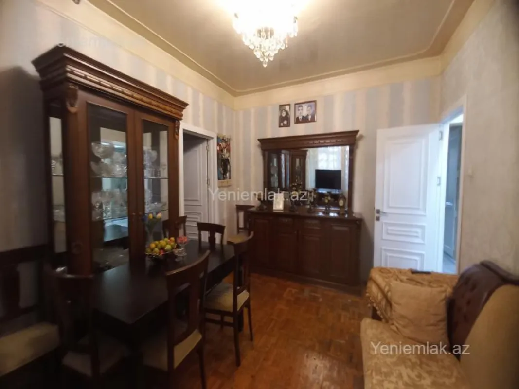 Satılır 4 otaqlı köhnə tikili 86 m²
