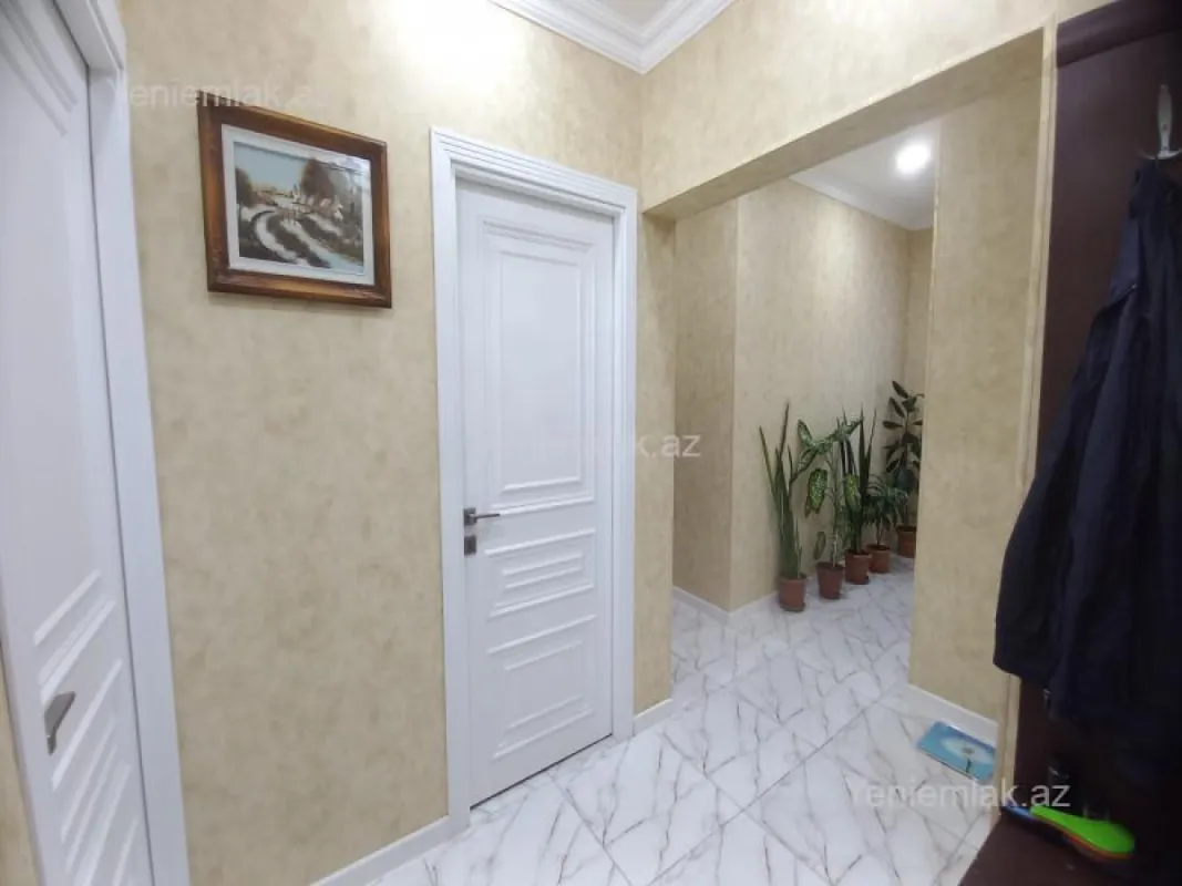 Satılır 4 otaqlı köhnə tikili 86 m²