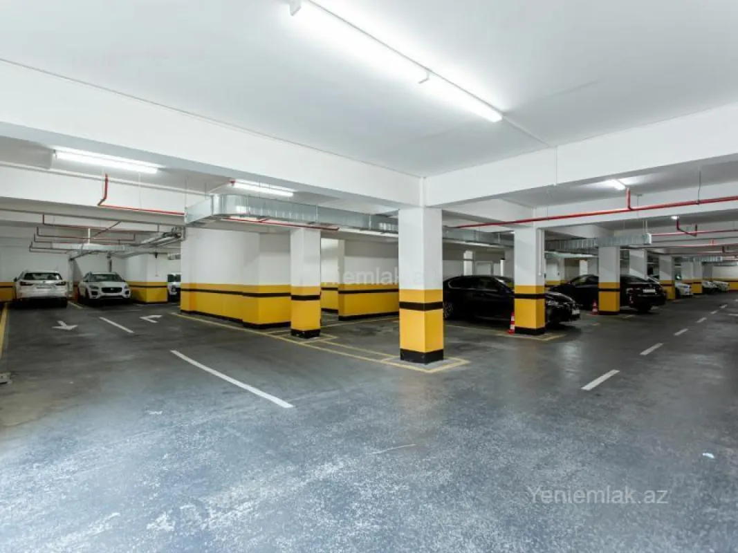 Satılır 3 otaqlı yeni tikili 120 m²