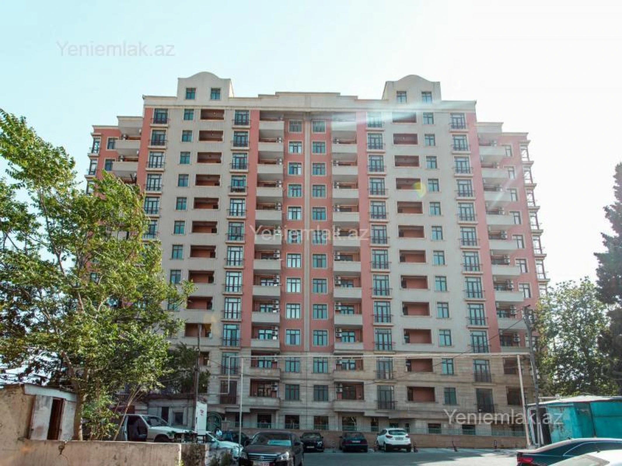 Satılır 3 otaqlı yeni tikili 120 m²