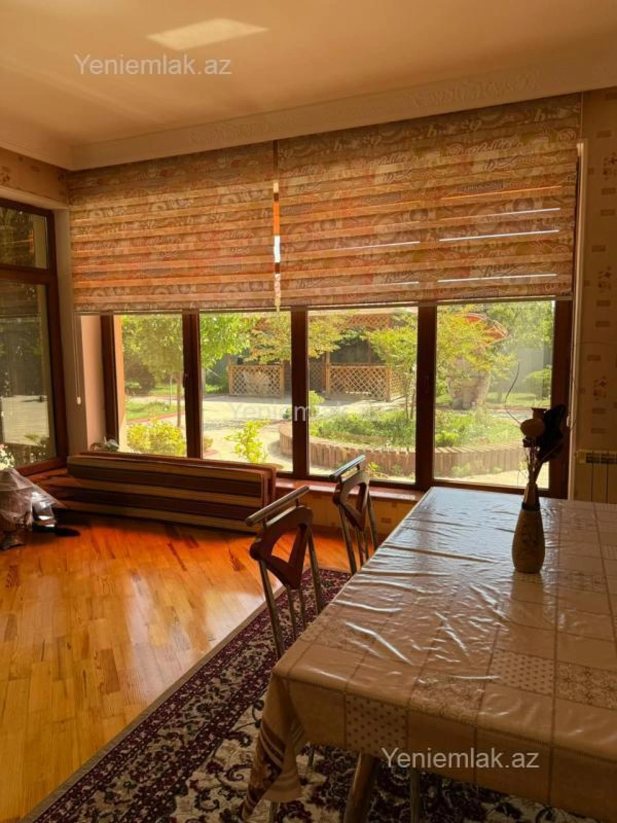 Satılır 6 otaqlı həyət evi 280 m²