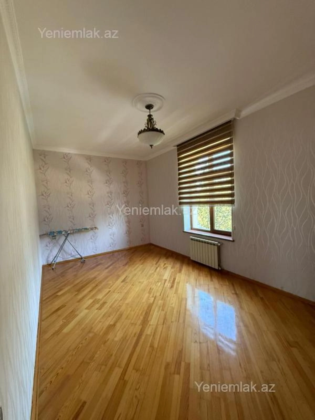 Satılır 6 otaqlı həyət evi 280 m²