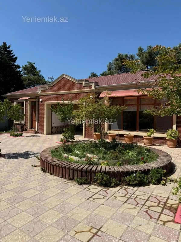 Satılır 6 otaqlı həyət evi 280 m²