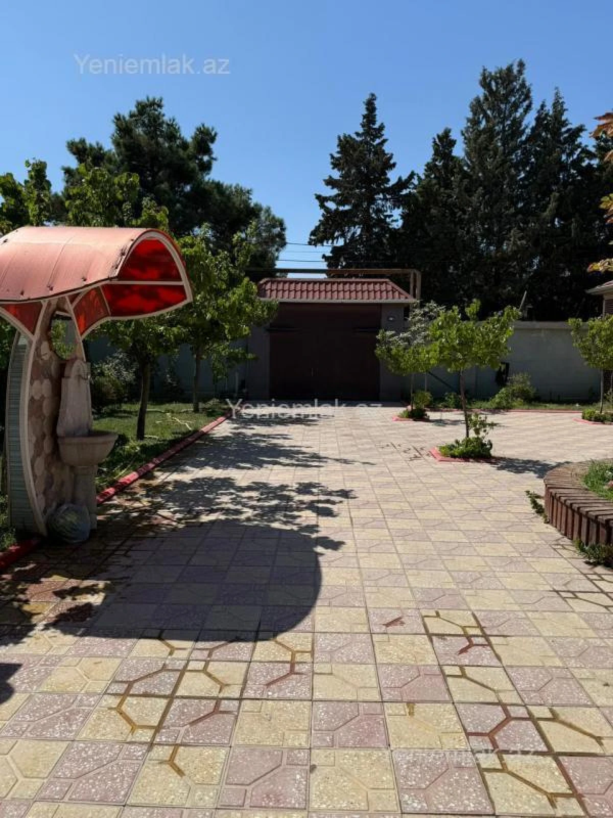 Satılır 6 otaqlı həyət evi 280 m²