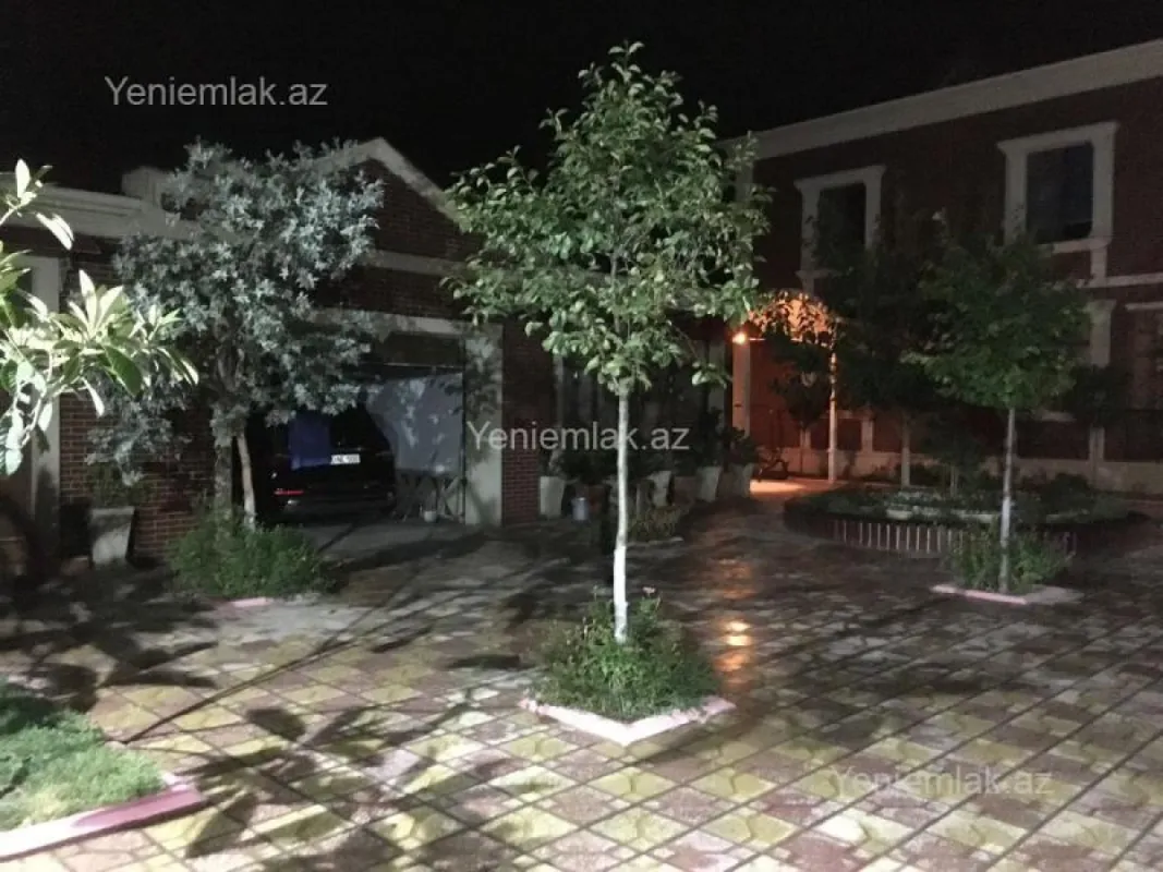 Satılır 6 otaqlı həyət evi 280 m²
