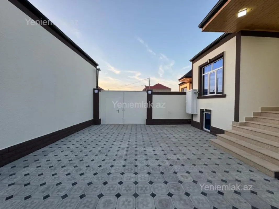 Satılır 4 otaqlı həyət evi 125 m²