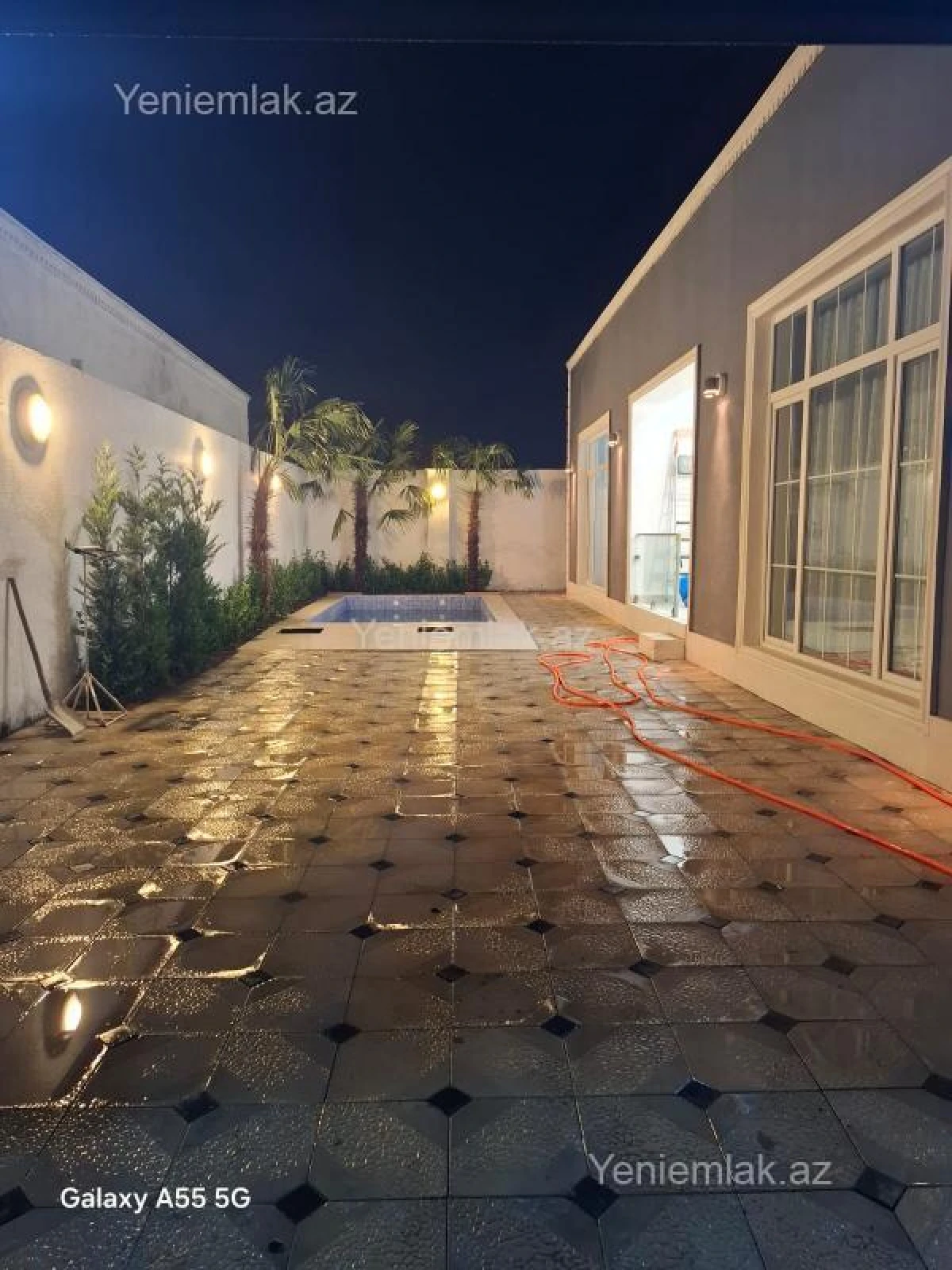 Satılır 4 otaqlı həyət evi 135 m²