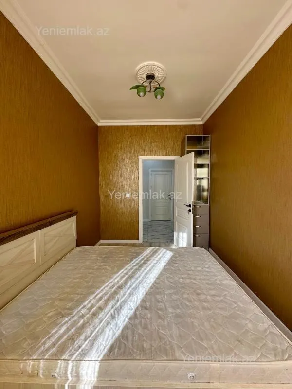 Satılır 2 otaqlı yeni tikili 82 m²