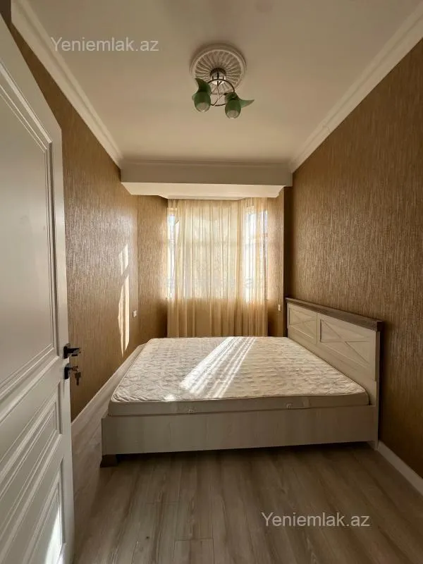 Satılır 2 otaqlı yeni tikili 82 m²