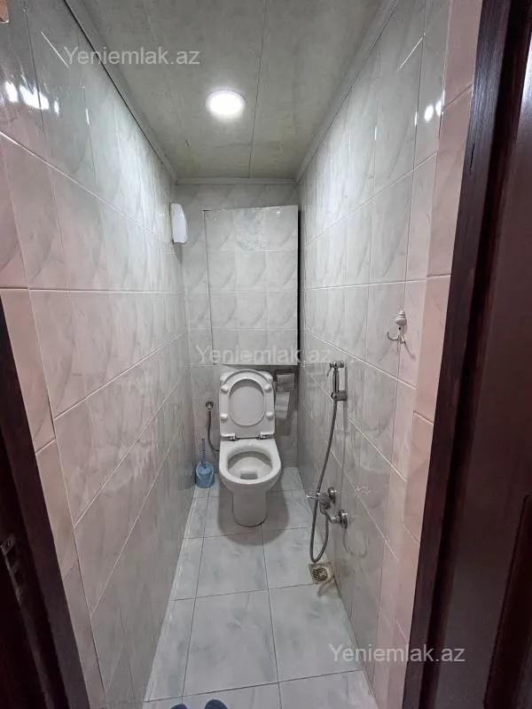 Satılır 4 otaqlı köhnə tikili 105 m²