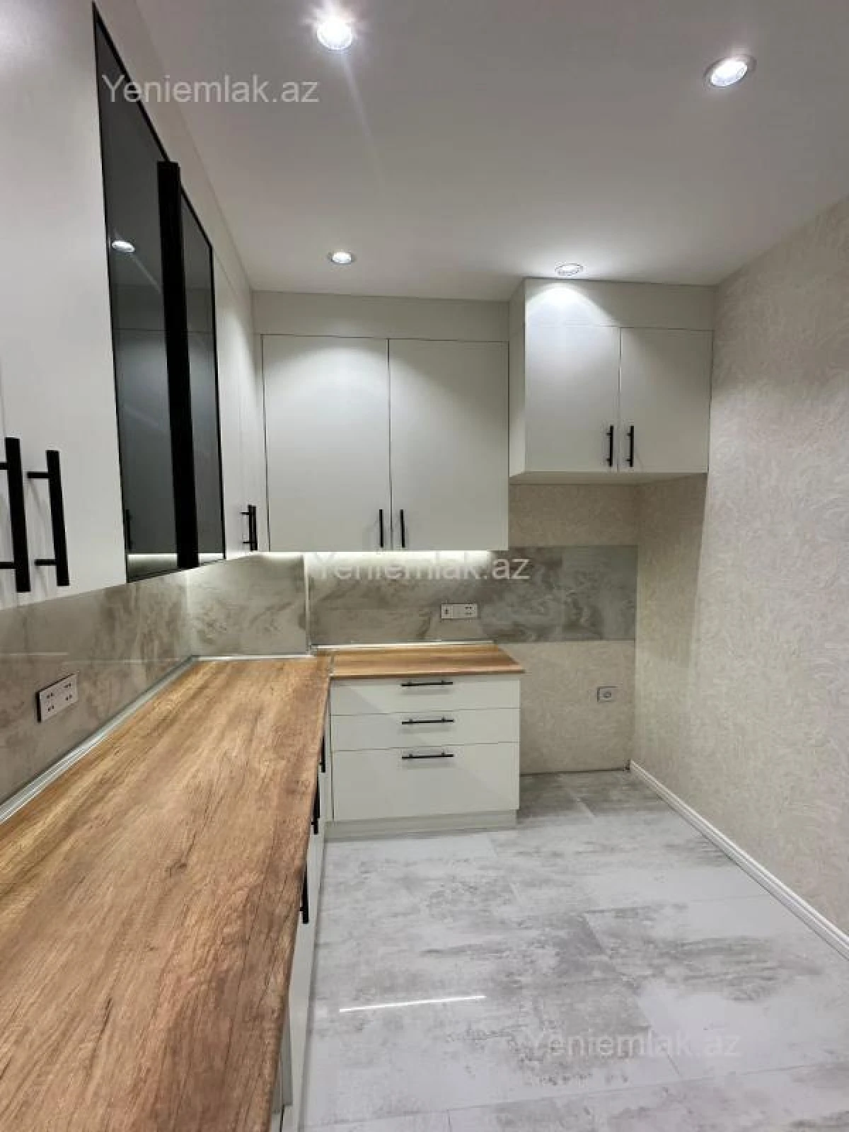 Satılır 2 otaqlı yeni tikili 61 m²