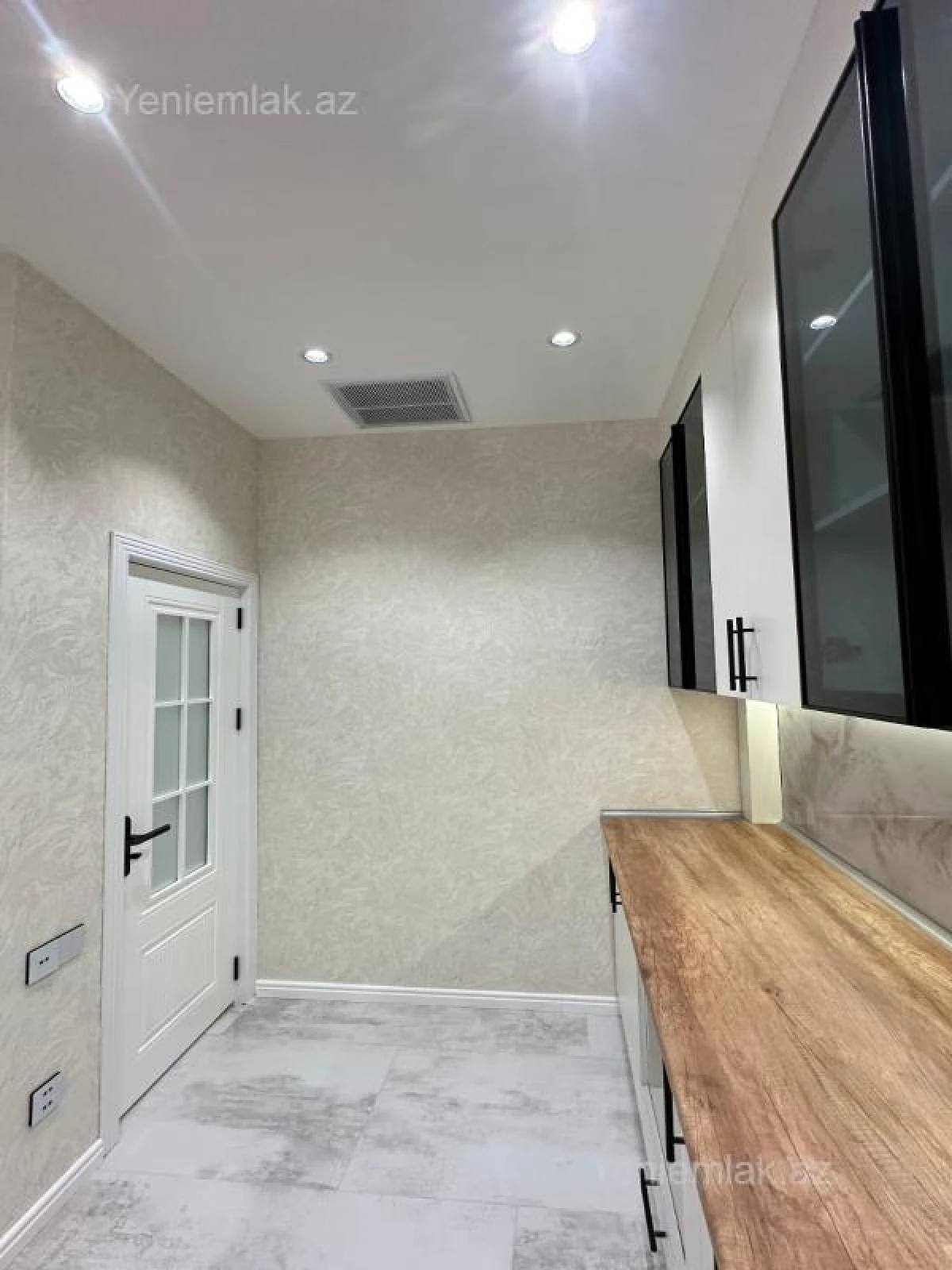 Satılır 2 otaqlı yeni tikili 61 m²
