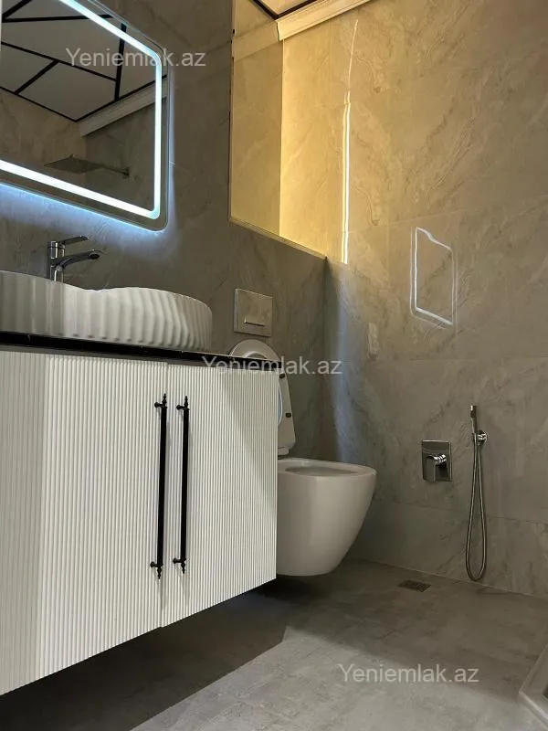 Satılır 2 otaqlı yeni tikili 61 m²