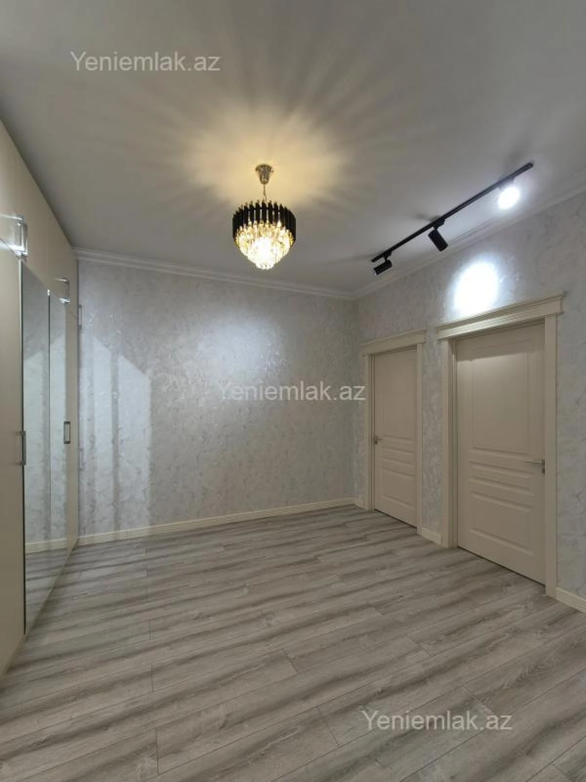 Satılır 3 otaqlı yeni tikili 145 m²