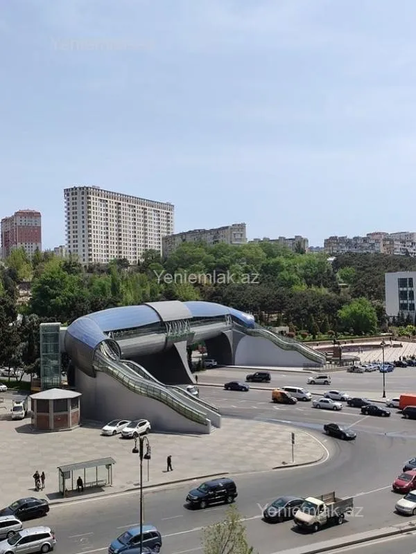 Satılır 3 otaqlı yeni tikili 145 m²