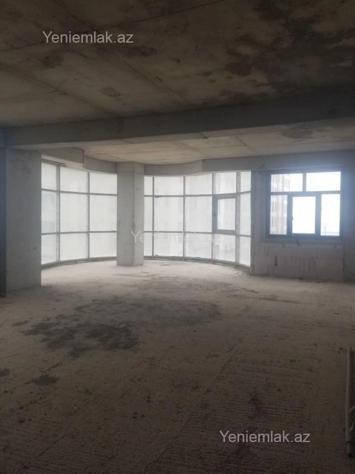 Satılır 4 otaqlı yeni tikili 185 m²