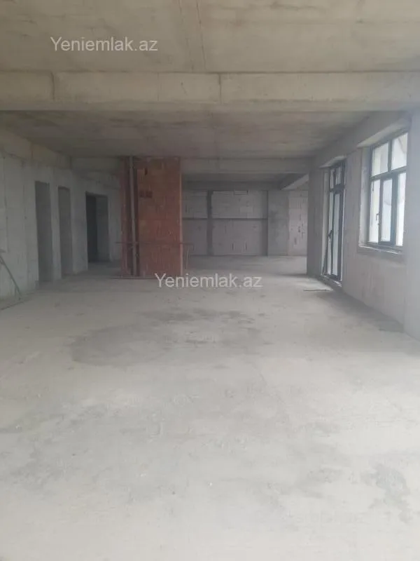 Satılır 4 otaqlı yeni tikili 185 m²