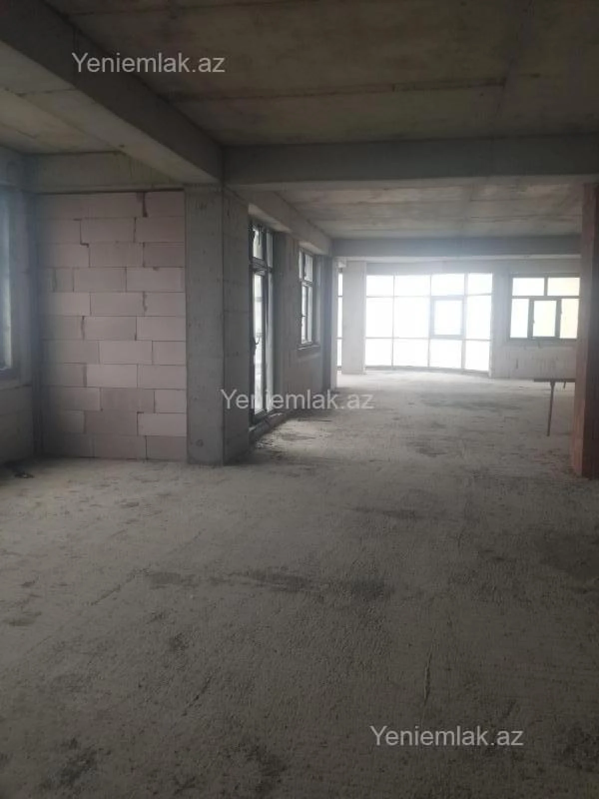 Satılır 4 otaqlı yeni tikili 185 m²