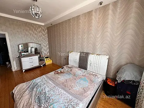 Satılır 3 otaqlı köhnə tikili 70 m²