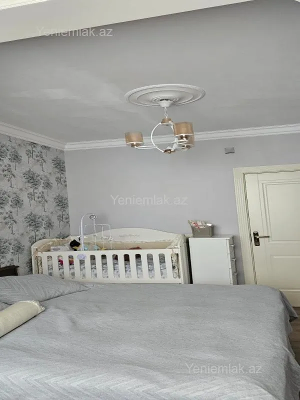 Satılır 3 otaqlı köhnə tikili 80 m²