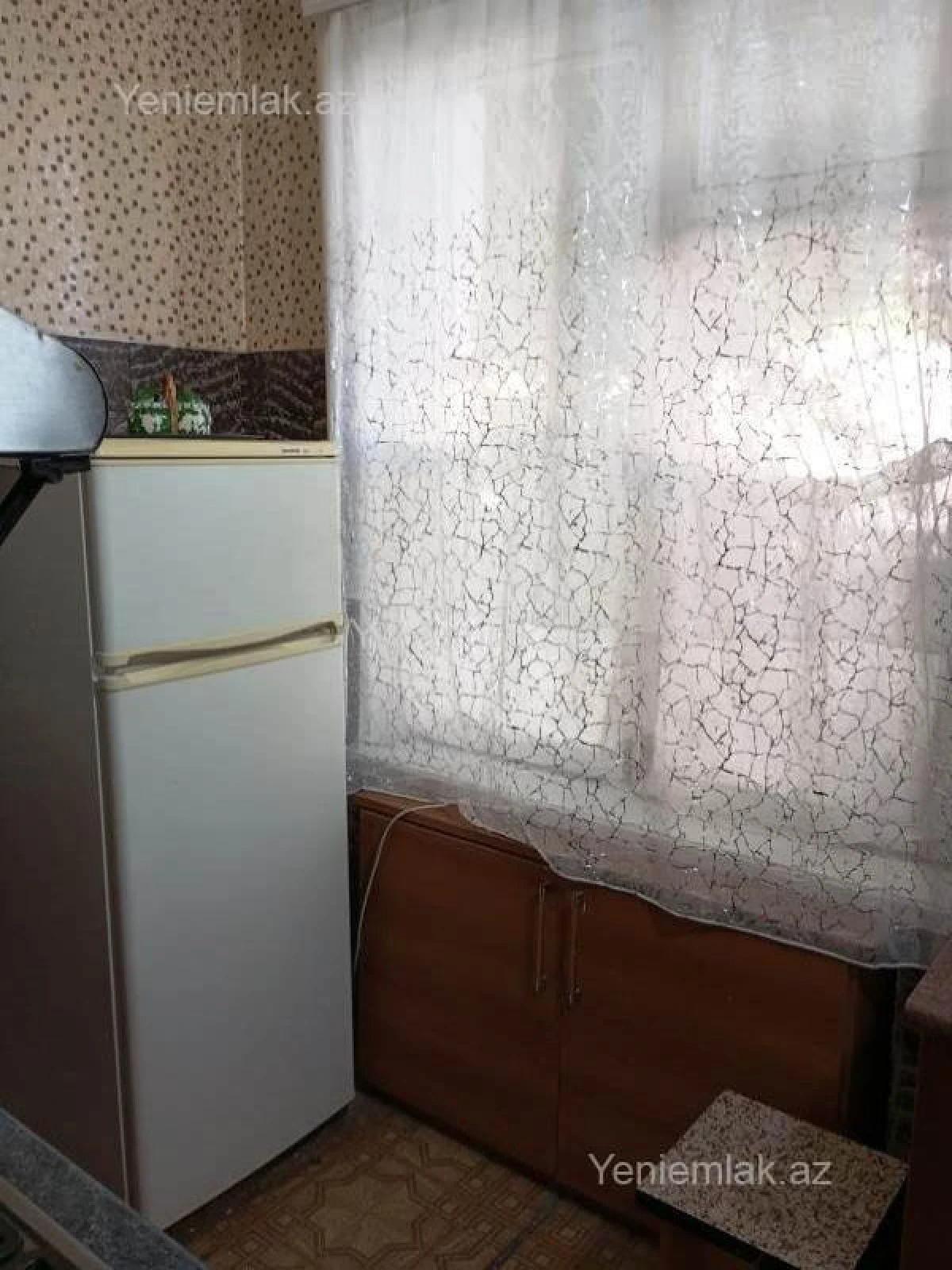 Satılır 2 otaqlı köhnə tikili 50 m²