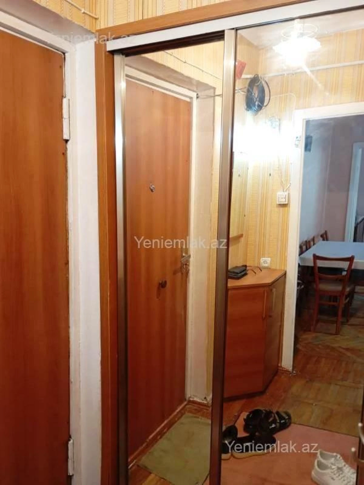 Satılır 2 otaqlı köhnə tikili 50 m²