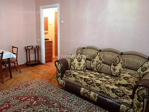 Satılır 2 otaqlı köhnə tikili 50 m²