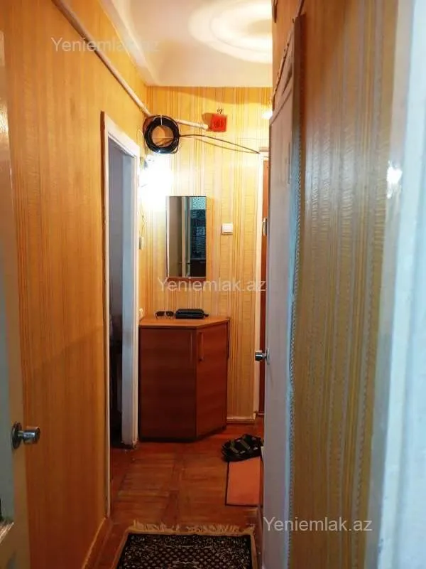 Satılır 2 otaqlı köhnə tikili 50 m²