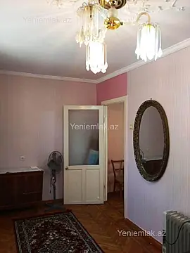 Satılır 2 otaqlı köhnə tikili 50 m²