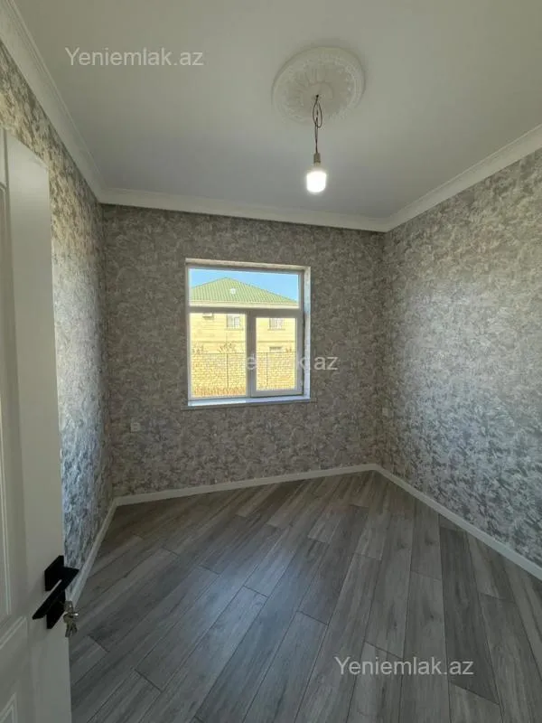 Satılır 6 otaqlı həyət evi 120 m²