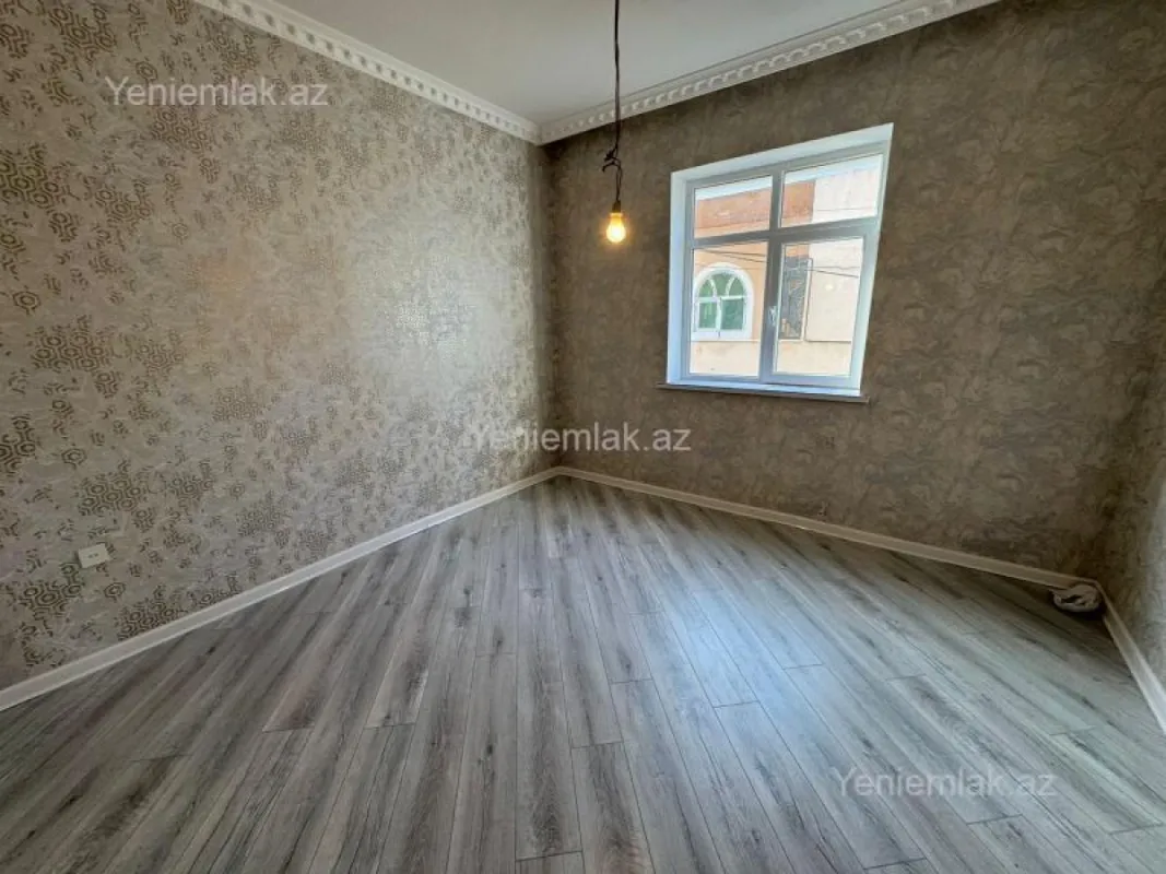 Satılır 4 otaqlı həyət evi 140 m²