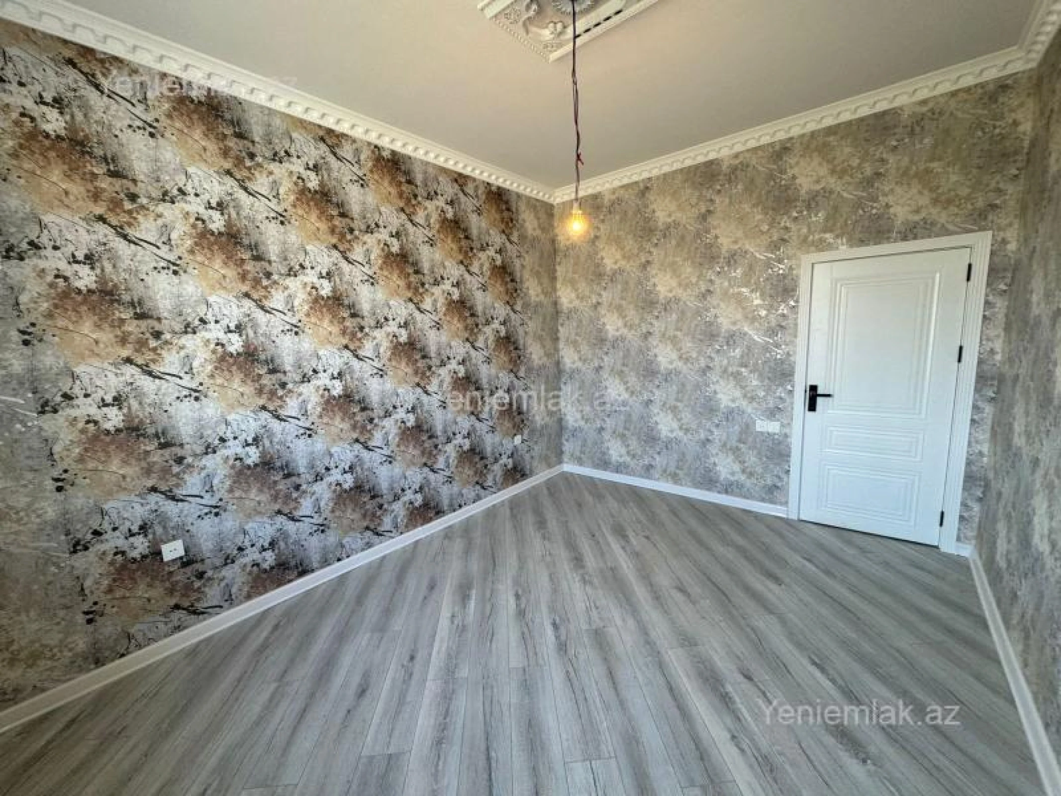 Satılır 4 otaqlı həyət evi 140 m²