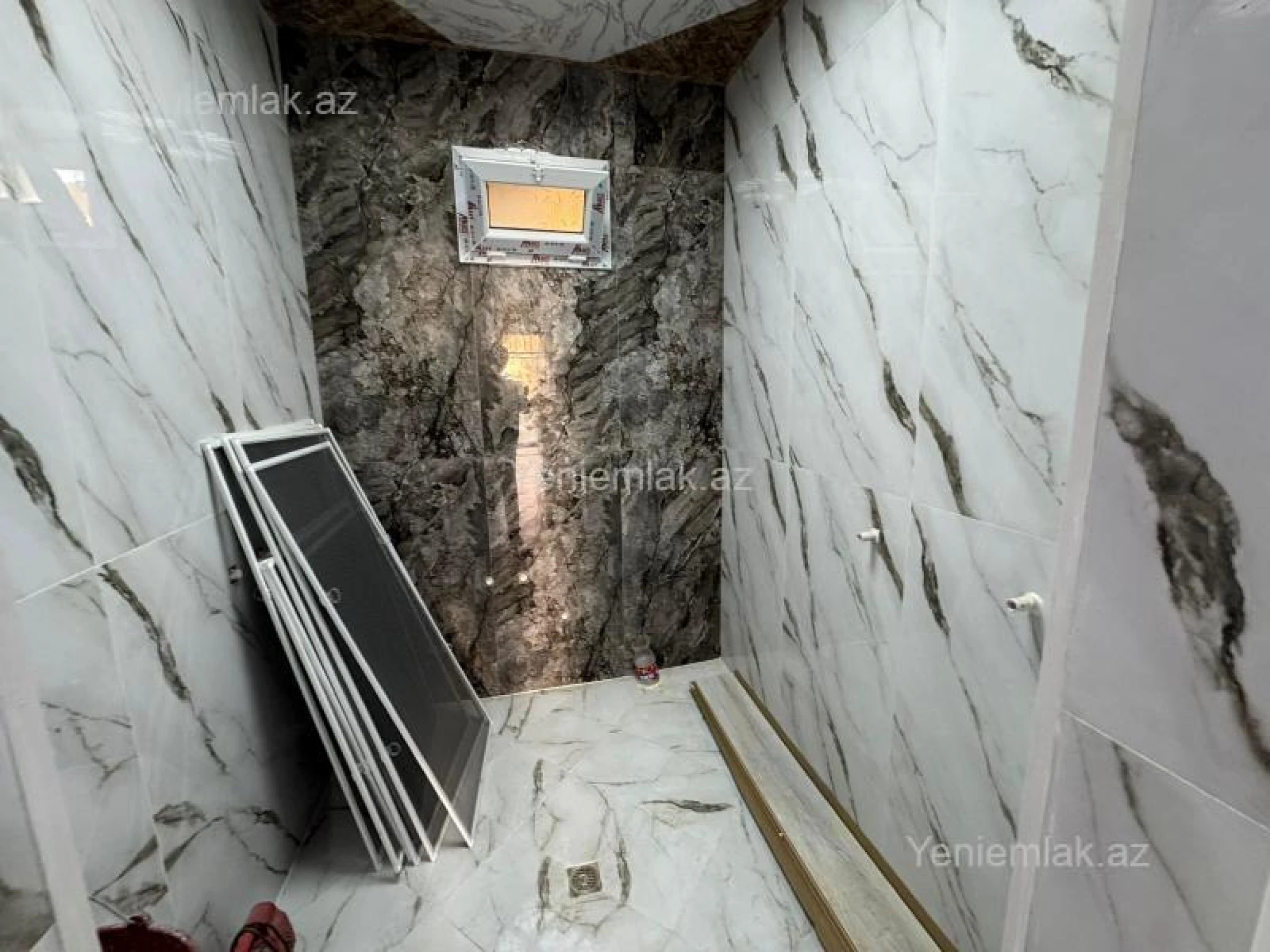 Satılır 4 otaqlı həyət evi 140 m²