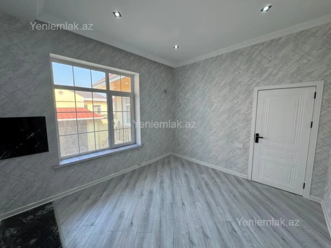 Satılır 4 otaqlı həyət evi 140 m²