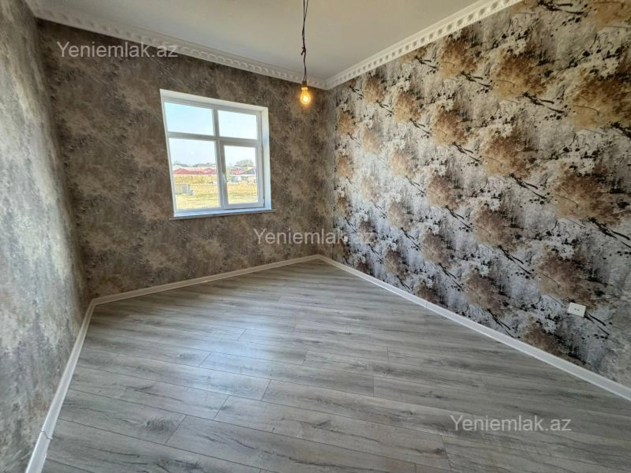 Satılır 4 otaqlı həyət evi 140 m²